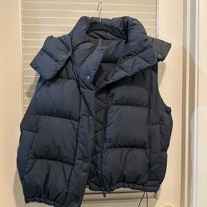 Wunder Puff size 12
Runs large, vest fit me well when I was a street size 16/18